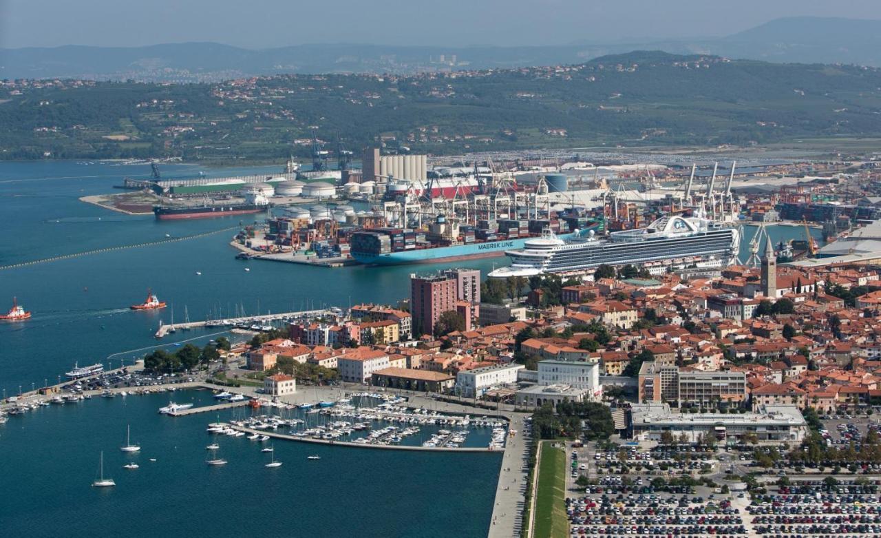 Hostel Bellavista Koper Exteriör bild