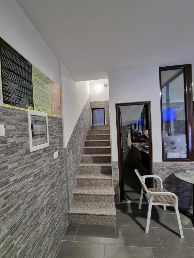 Hostel Bellavista Koper Exteriör bild